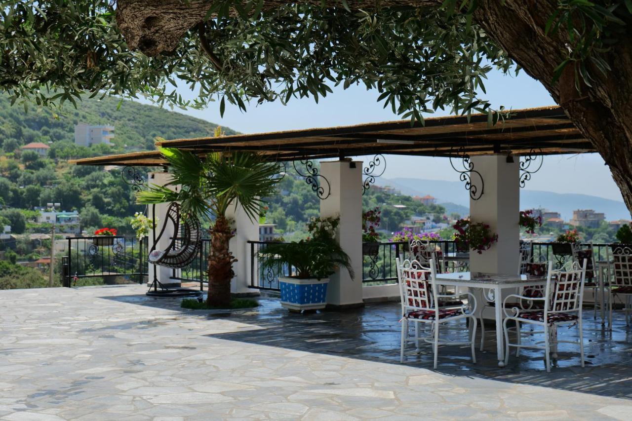 Hotel Panorama Piqeras Екстериор снимка