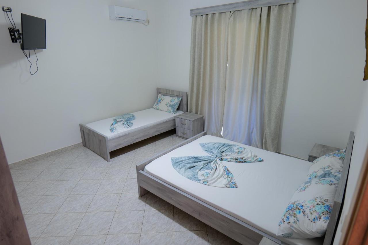 Hotel Panorama Piqeras Екстериор снимка