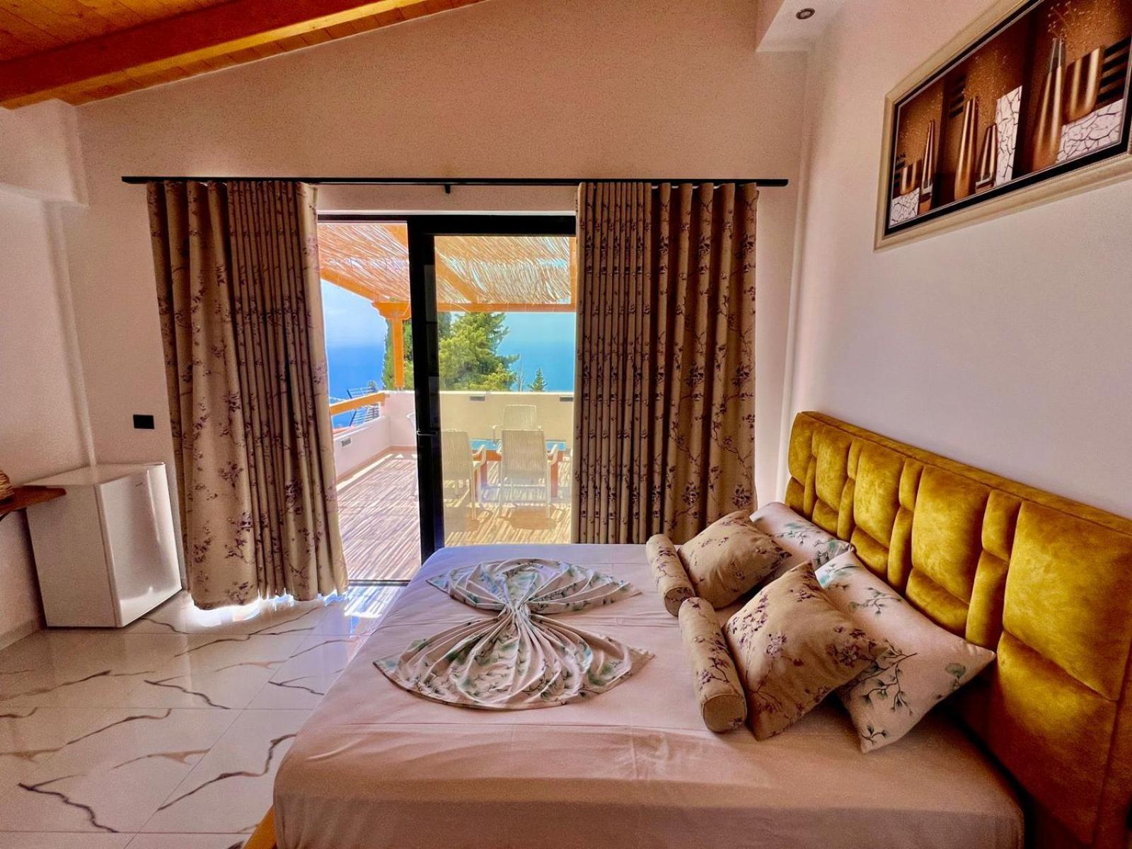 Hotel Panorama Piqeras Екстериор снимка