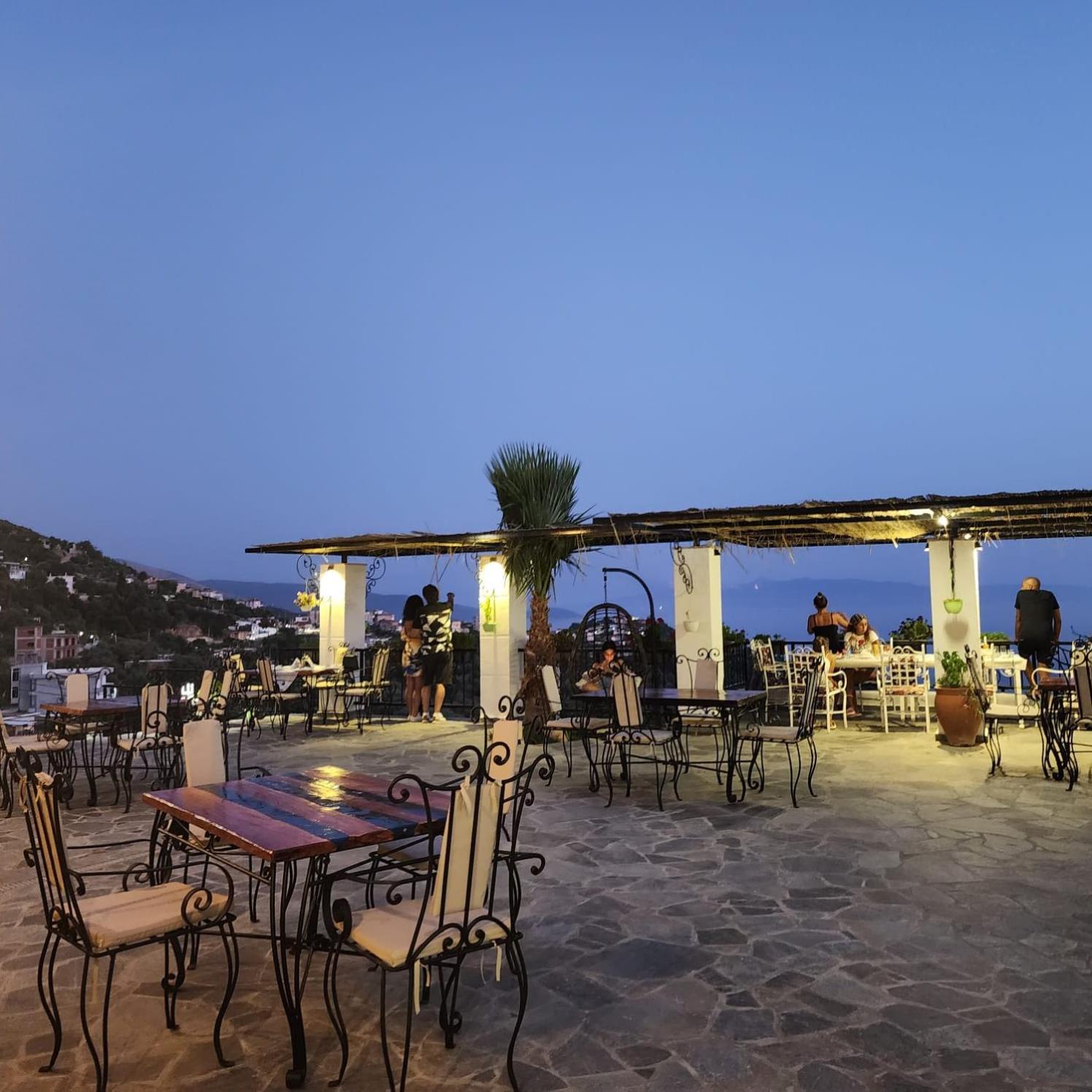 Hotel Panorama Piqeras Екстериор снимка