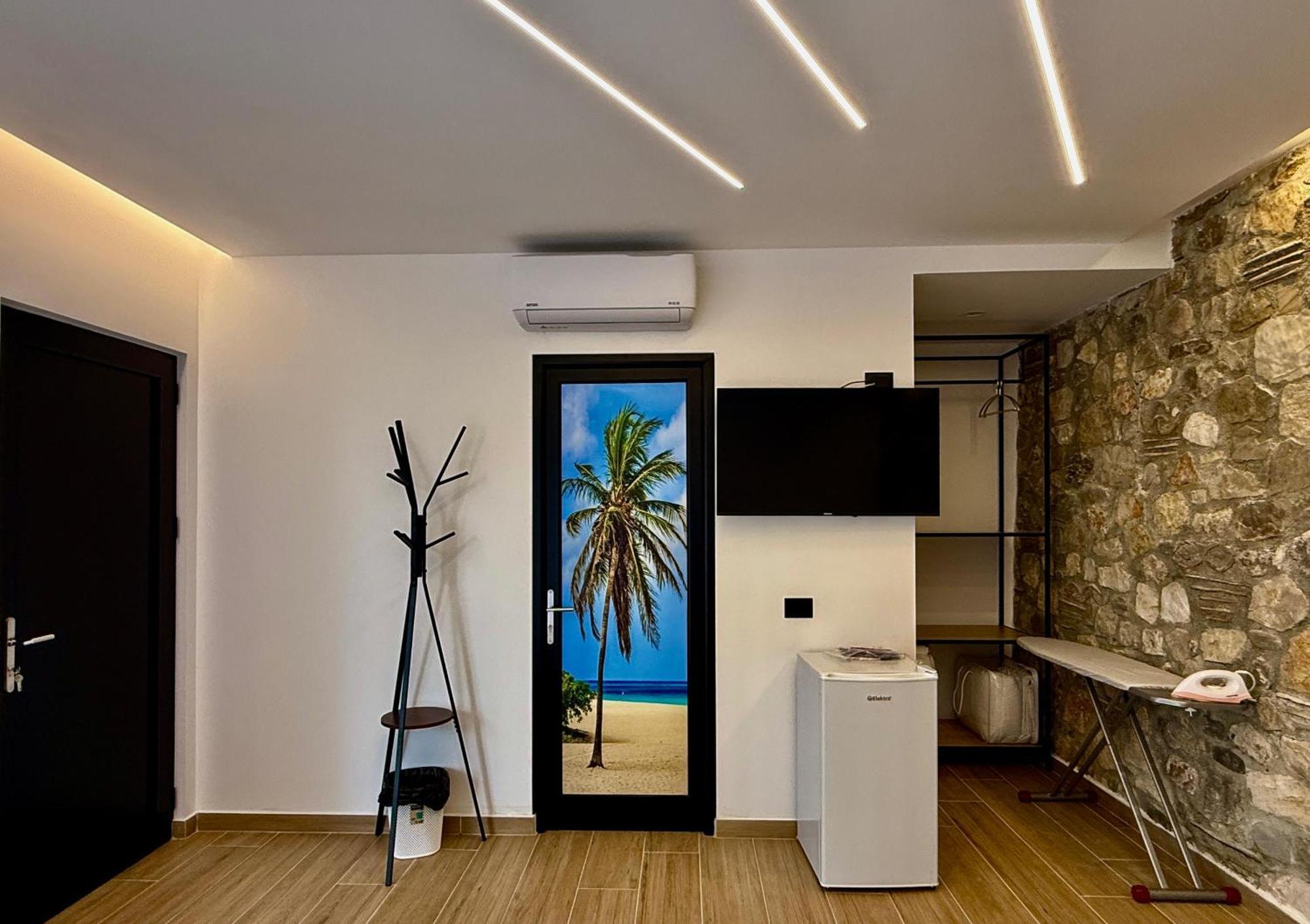Hotel Panorama Piqeras Екстериор снимка