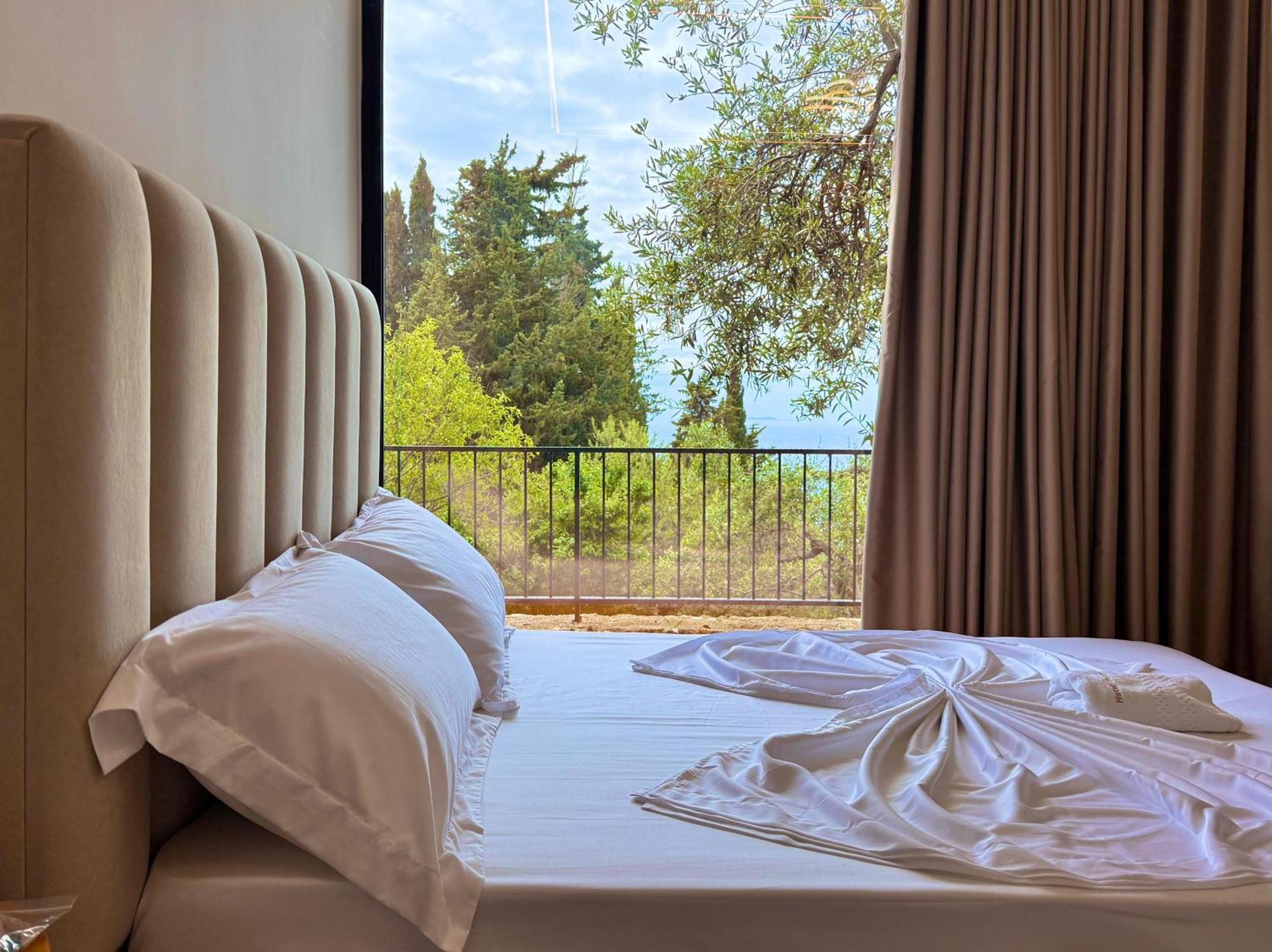 Hotel Panorama Piqeras Екстериор снимка