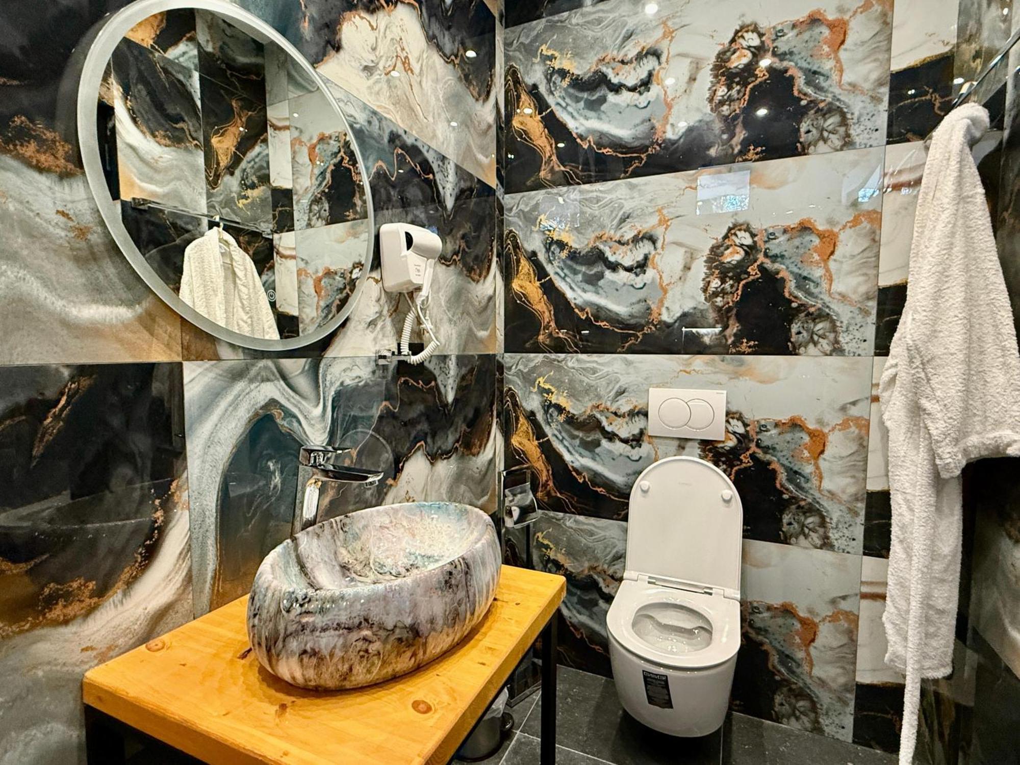 Hotel Panorama Piqeras Екстериор снимка